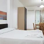 Catona شقة فندقية 3*