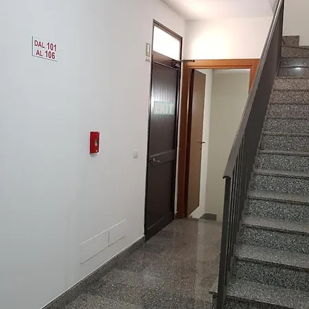 شقة فندقية Catona
