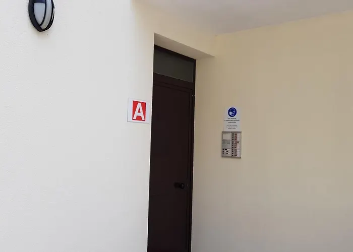 Catona Hotel apartamentowy 3*